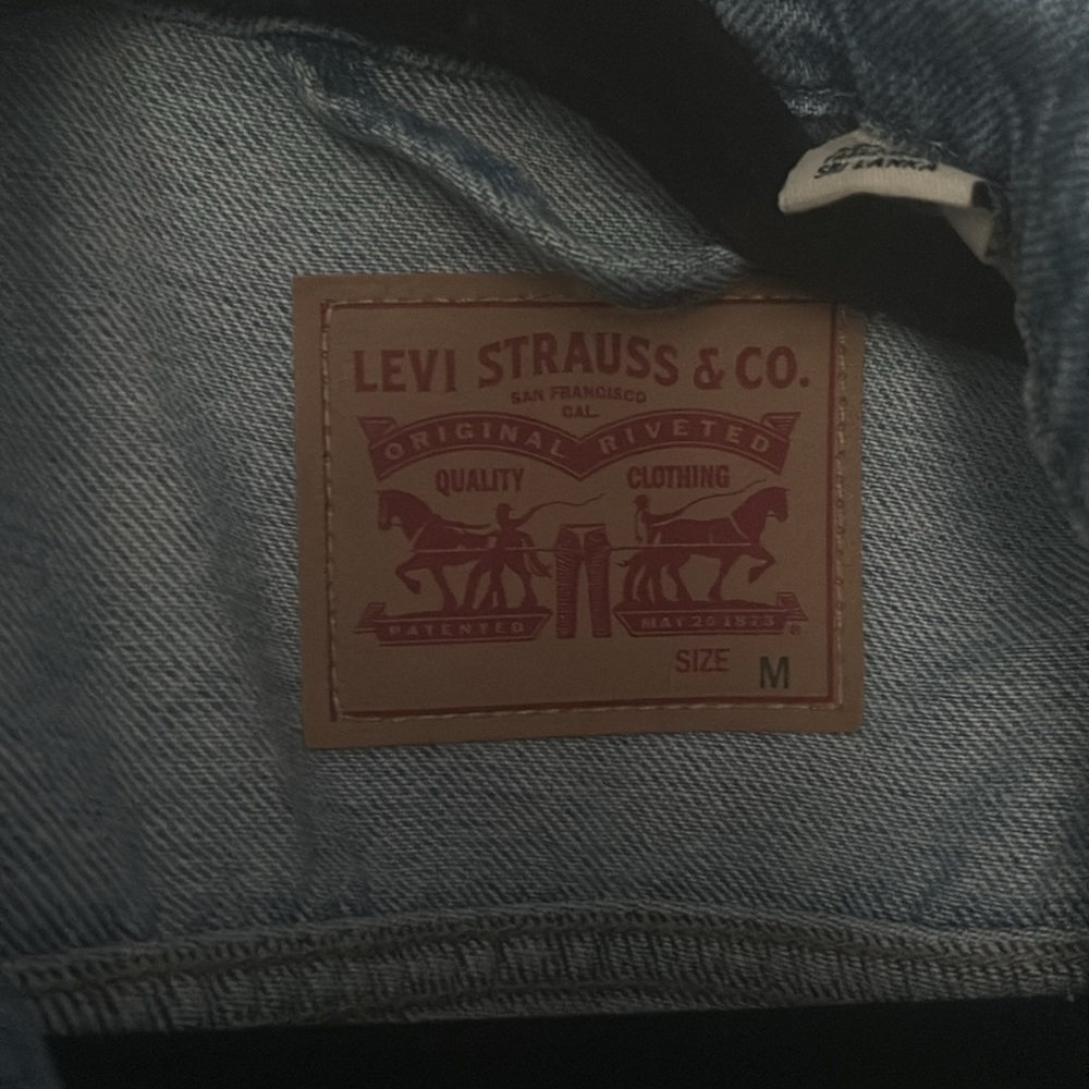 Levi’s Jean Jacket - image 8
